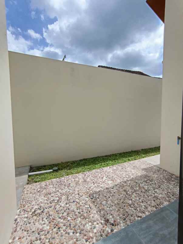 rumah siap huni modern di tonggalan wedomartani