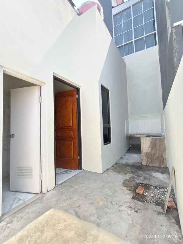 rumah siap pakai di banyumanik semarang