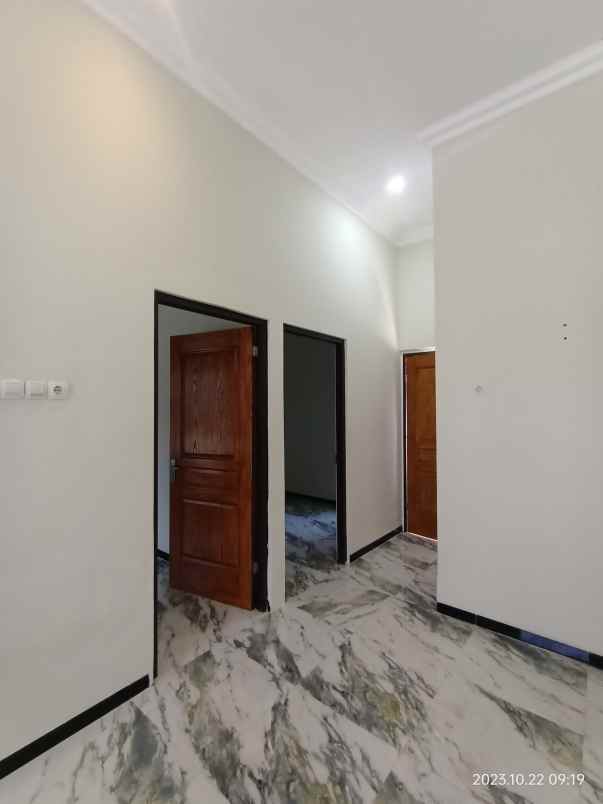 rumah siap pakai di banyumanik semarang