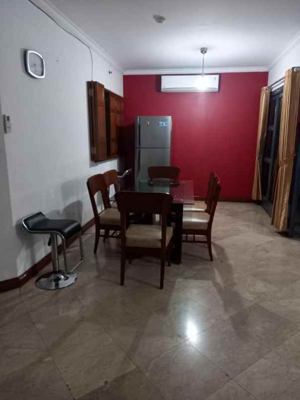 sewa apartemen grand tropic jak bar