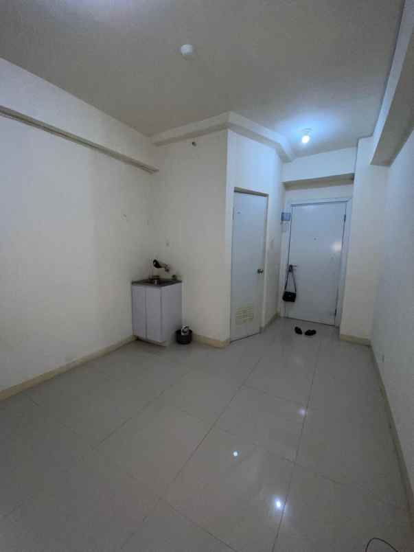studio room kosongan apartement green pramuka