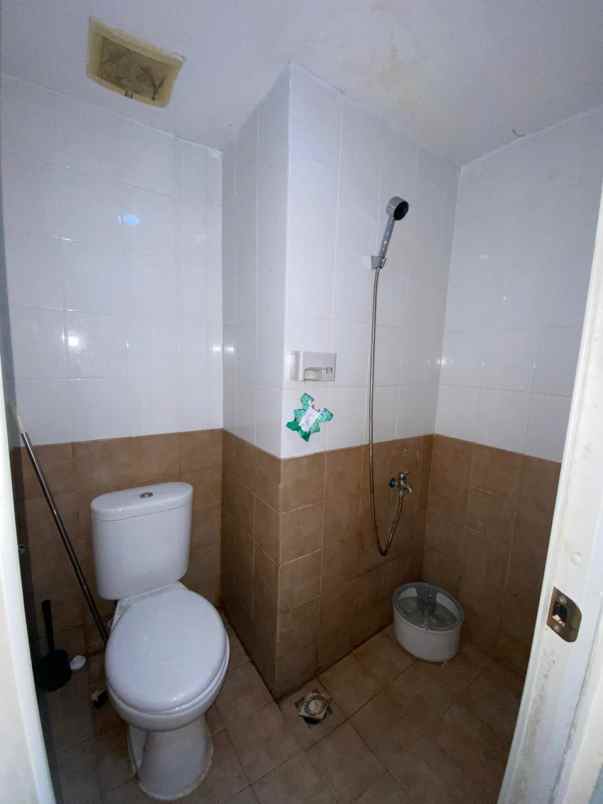 studio room kosongan apartement green pramuka