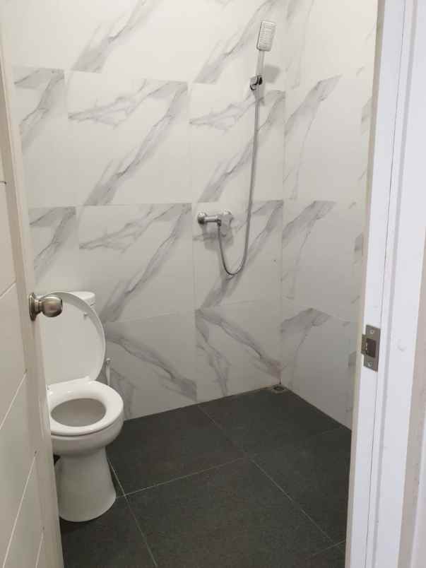 sukolilo dian regency minimalis siap huni harga 1m an