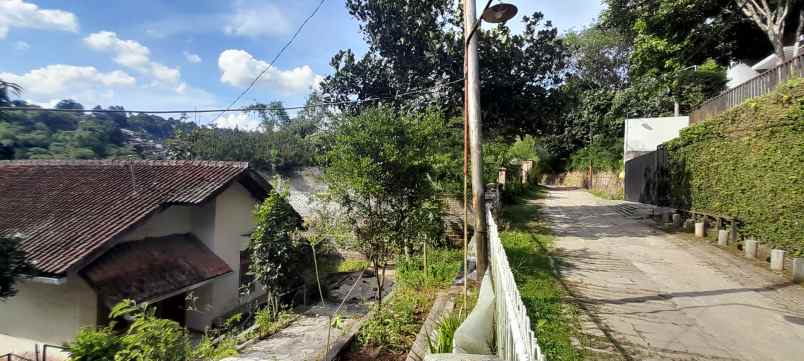 tanah dago bandung utara view pegunungan