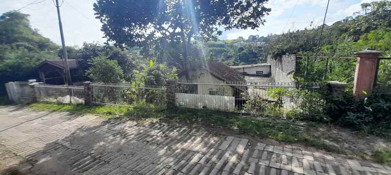 tanah dago bandung utara view pegunungan