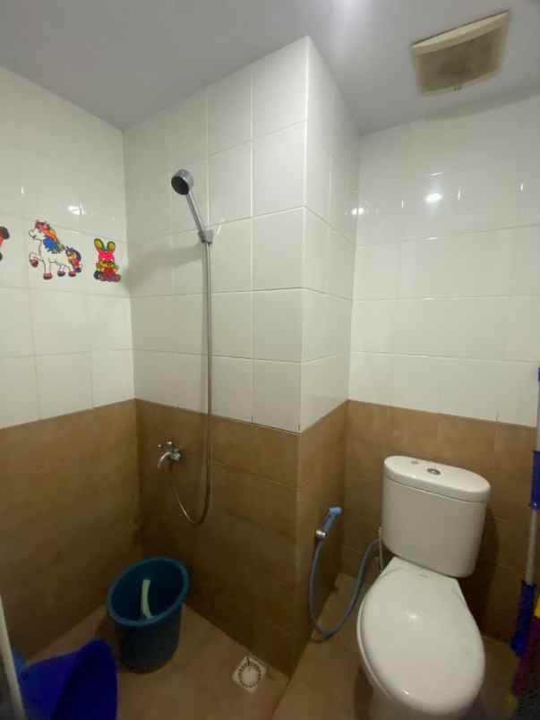 apartemen 2 br furnish siap huni di green pramuka