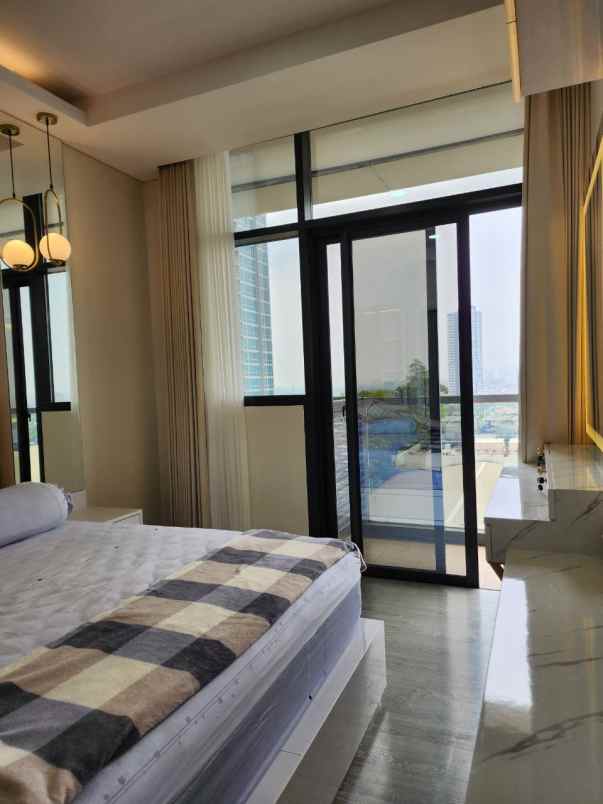 dijual apartemen mewah vertu ciputra world surabaya