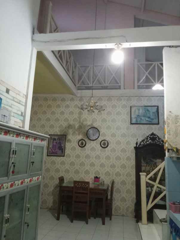 dijual cepat rumah 2 lantai