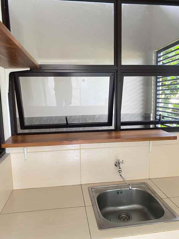 dijual cepat rumah hook lavon swan city tangerang