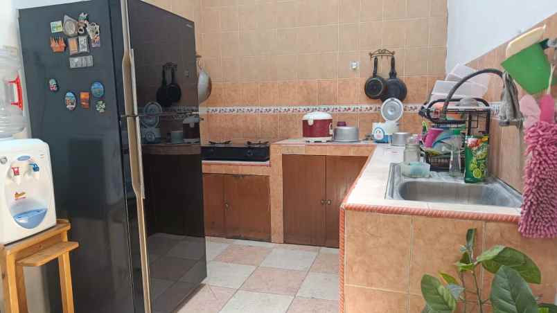 dijual cepat rumah kosan di duta bumi bekasi