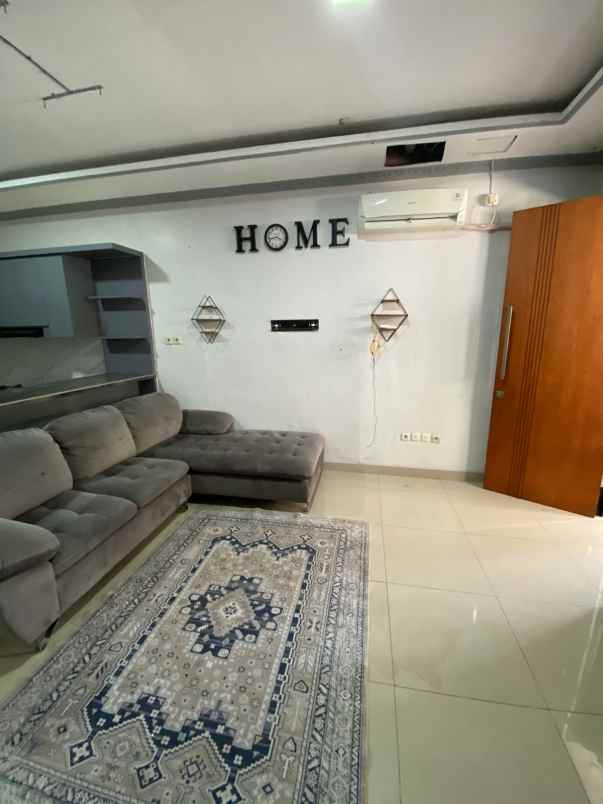 dijual cepat rumah metland transyogi