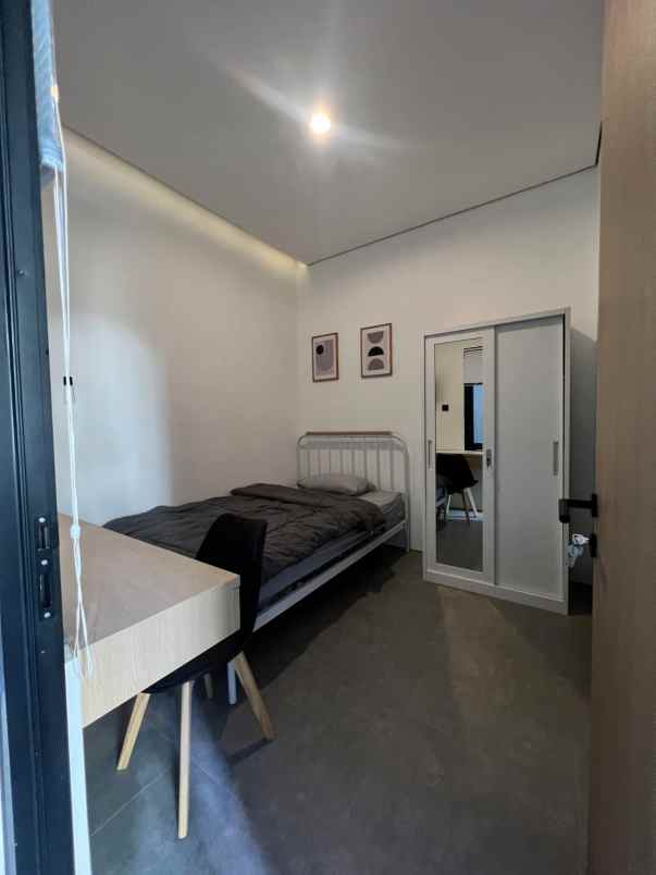 dijual kost condong catur