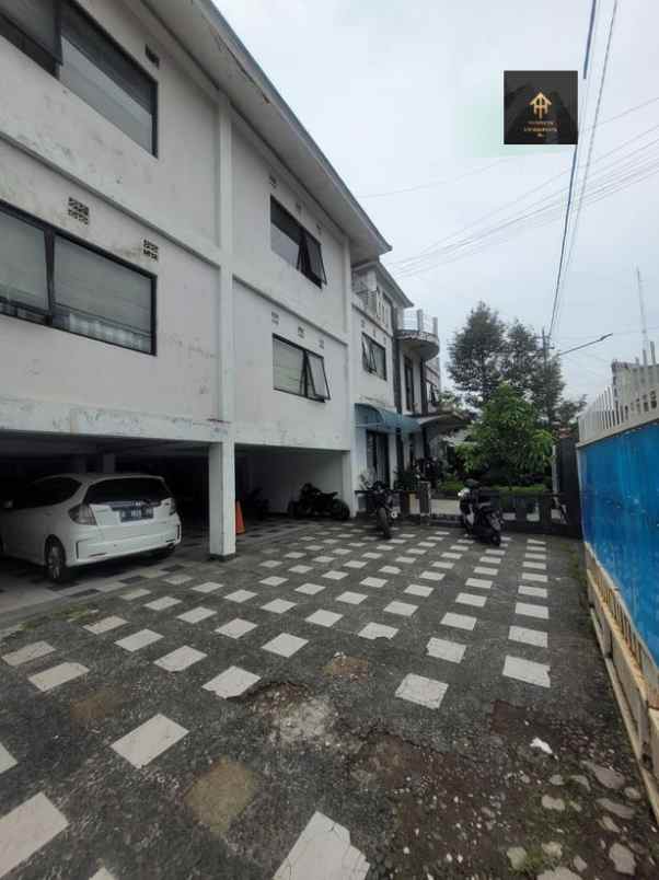 dijual kost jl cijagra buah batu