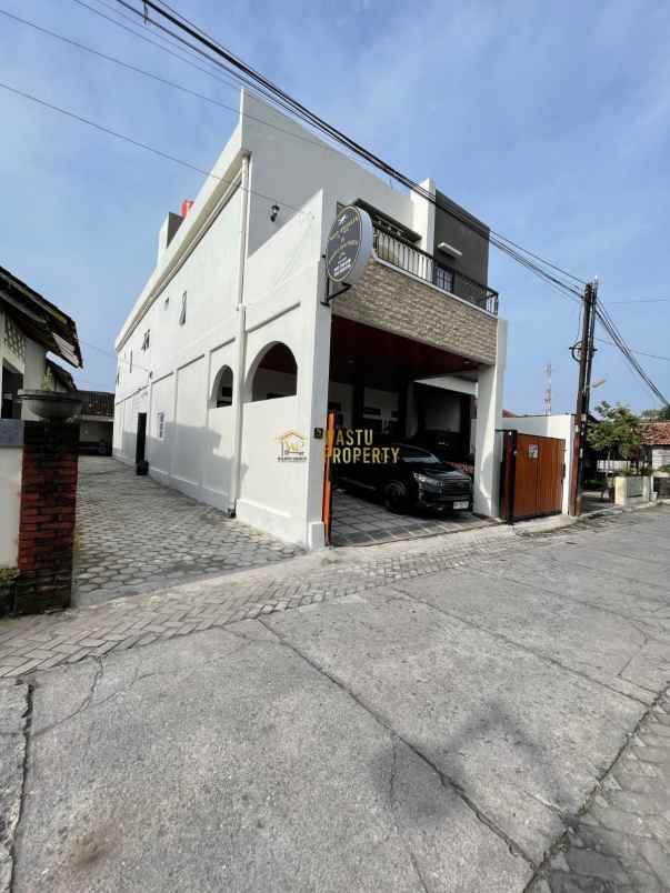 dijual kost sariharjo