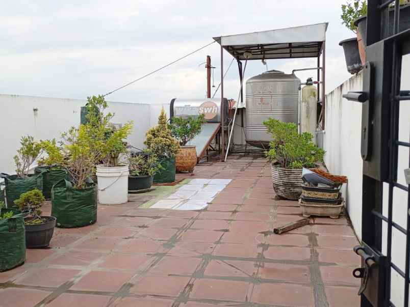 dijual ruko 4 5 tingkat komplek multatuli blok cc