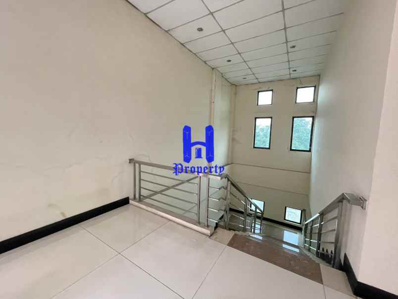 dijual ruko gudang kantor kim 2 jalan pulau solor
