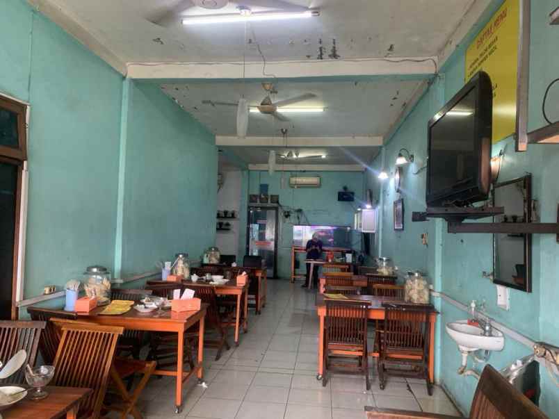dijual ruko gudang kantor letjend soeprapto johar