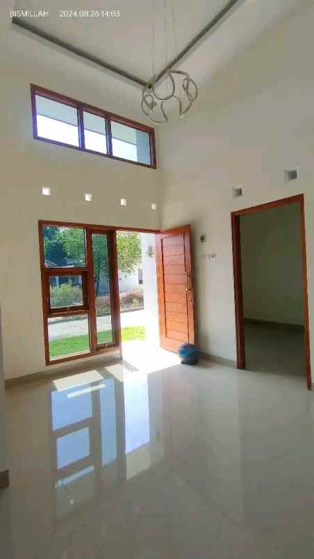 dijual rumah 1 km alun2