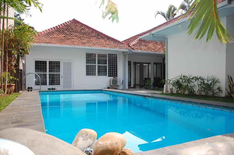 dijual rumah 1 lantai di menteng jakarta pusat