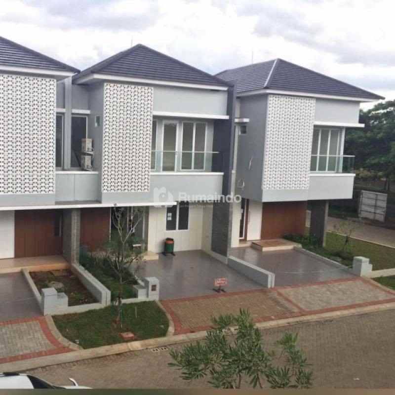 dijual rumah 2 lantai lt lb 104 120