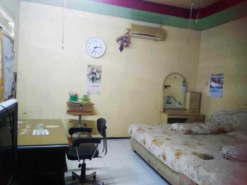 dijual rumah 2 lantai tepi jalan cemara pasuruan kota