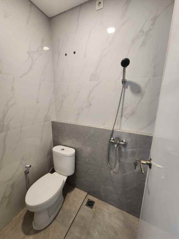 dijual rumah 2 lt bagus bebas banjir strategis sunter