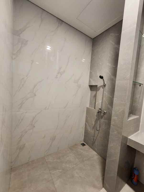 dijual rumah 2 lt bagus bebas banjir strategis sunter