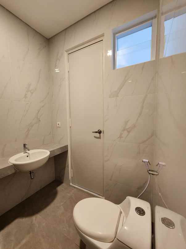 dijual rumah 2 lt bagus bebas banjir strategis sunter