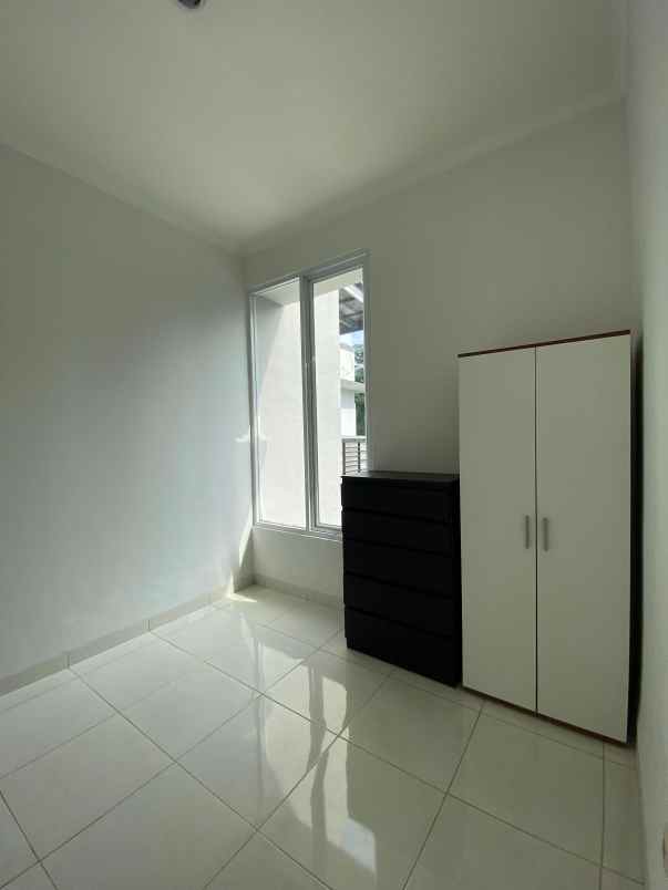 dijual rumah asri cantik di gdc