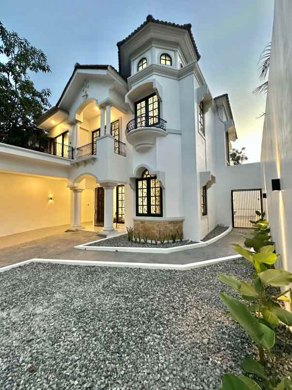 dijual rumah bagus di deltamas cikarang pusat
