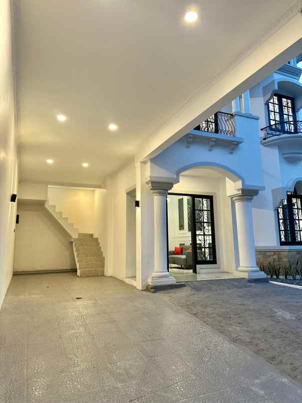 dijual rumah bagus di deltamas cikarang pusat