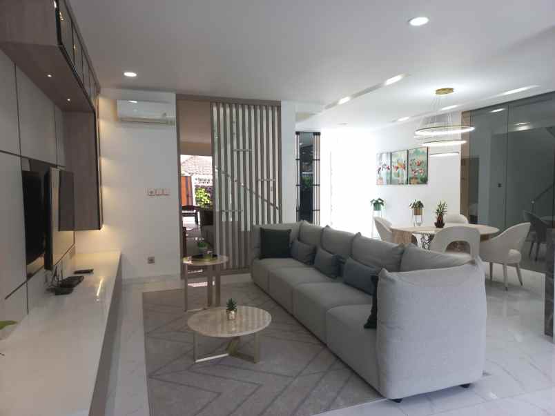 dijual rumah bali view cireundeu