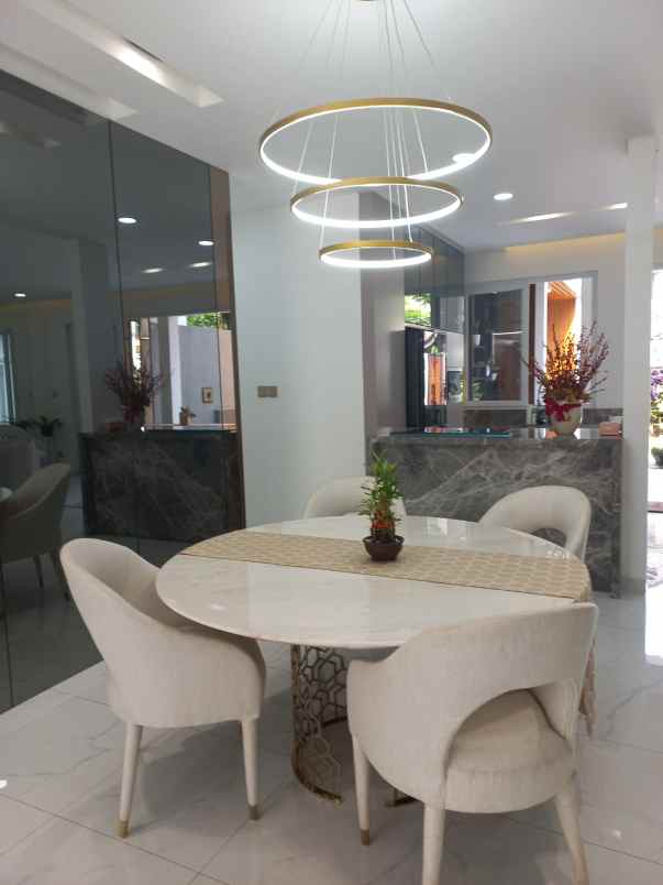 dijual rumah bali view cireundeu