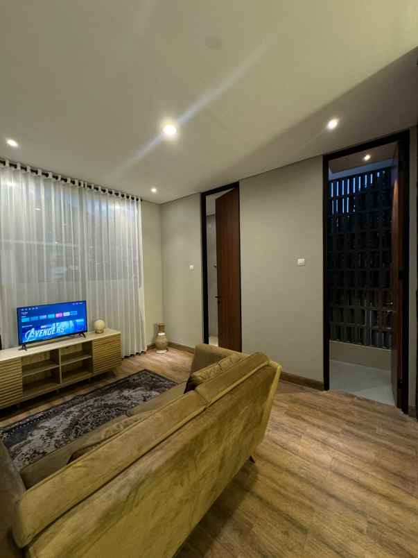 dijual rumah banjeng maguwoharjo