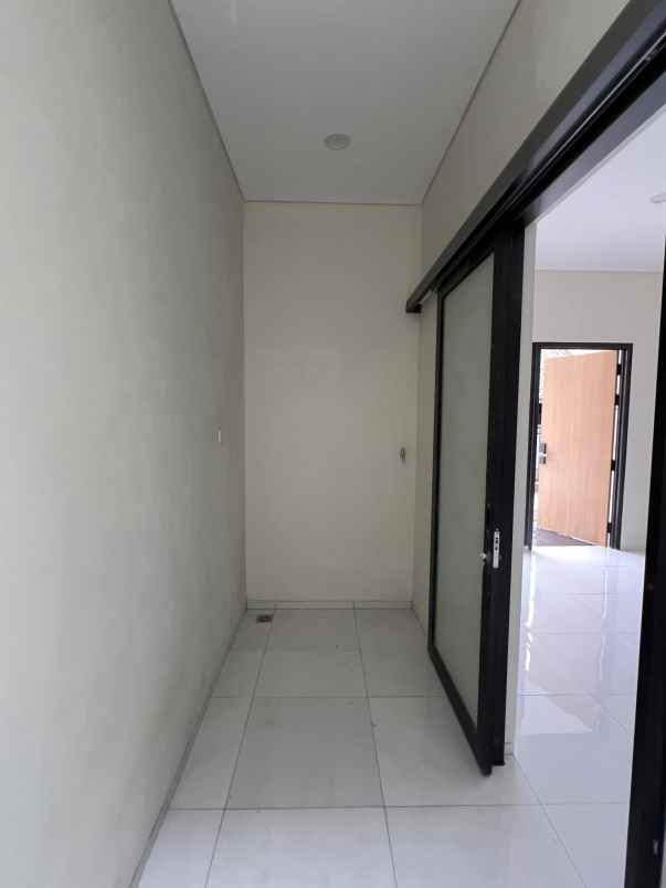 dijual rumah baru minimalis di golf dalam arcamanik