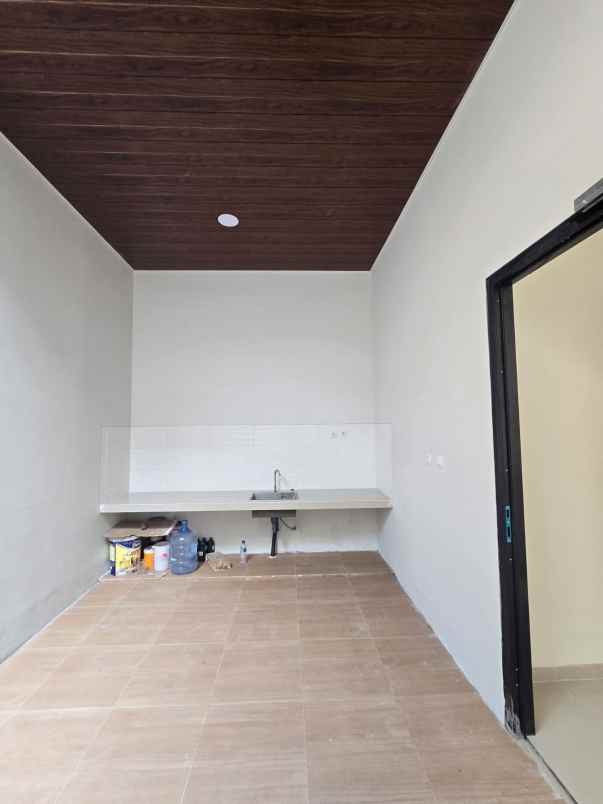 dijual rumah bumi puspitek asri