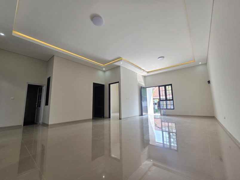 dijual rumah bumi puspitek asri