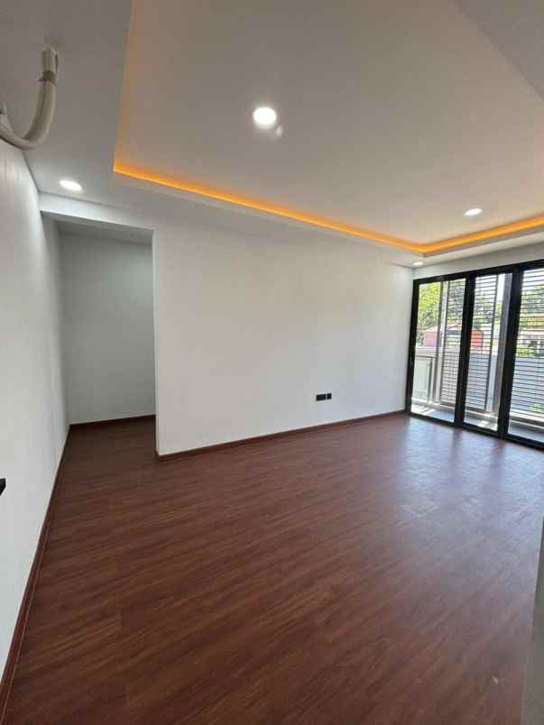 dijual rumah cilandak