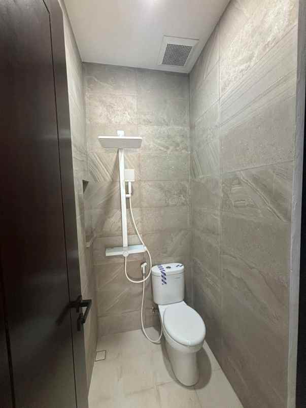 dijual rumah cilandak