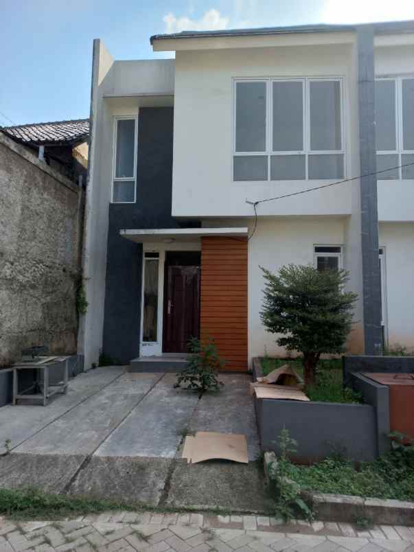 dijual rumah cileungsi bogor