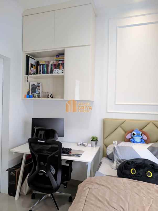 dijual rumah cimanggis