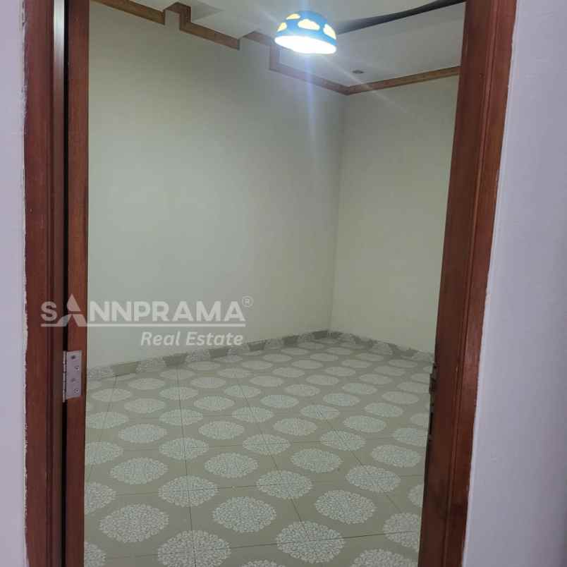 dijual rumah cimpaeun