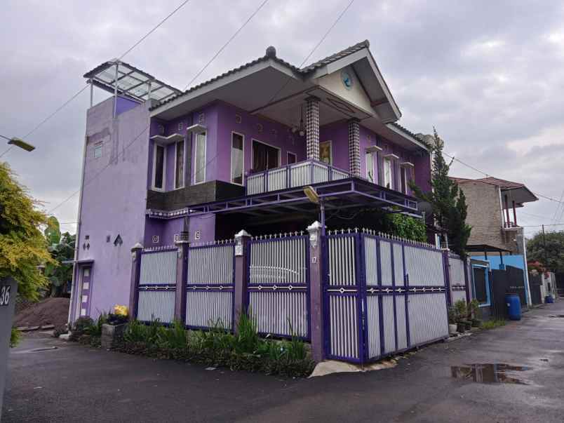 dijual rumah cipageran
