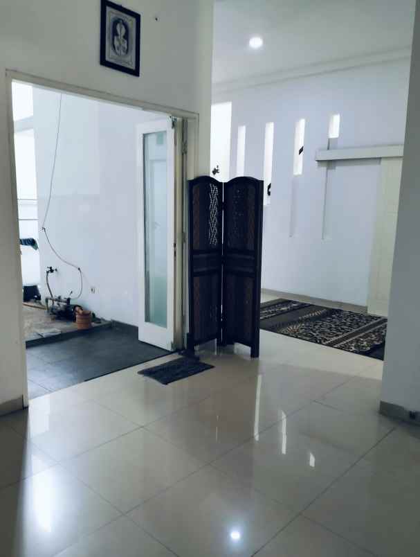 dijual rumah cirendeu ciputat timur