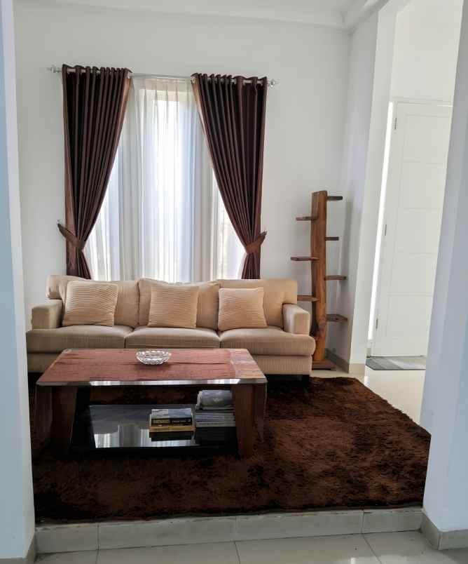 dijual rumah cirendeu ciputat timur