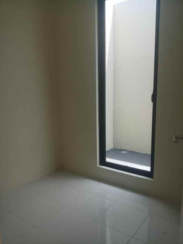 dijual rumah citraland northwest central