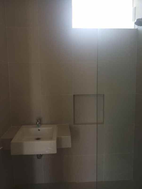 dijual rumah citraland northwest central