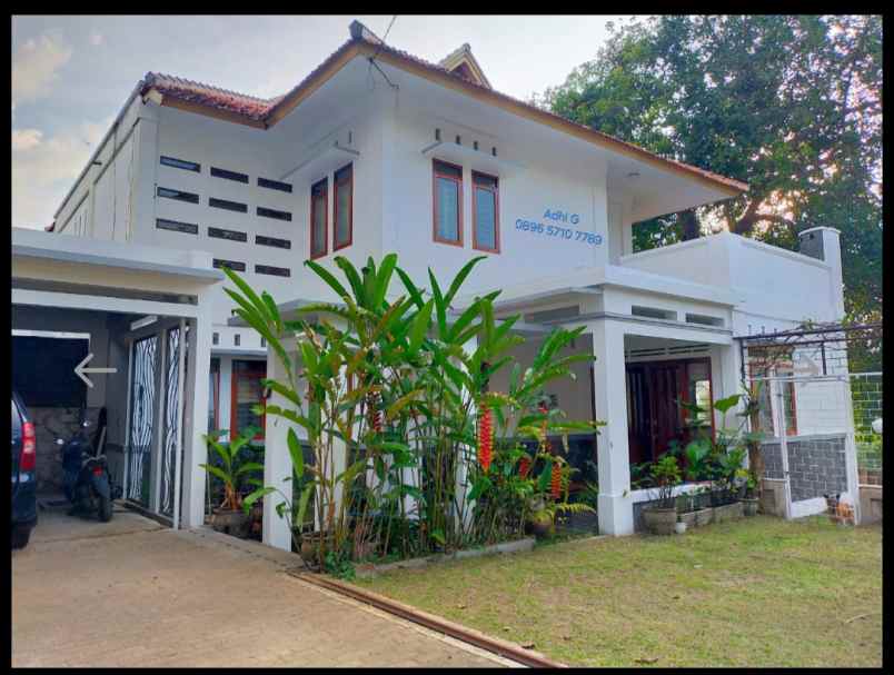 dijual rumah ciwaruga