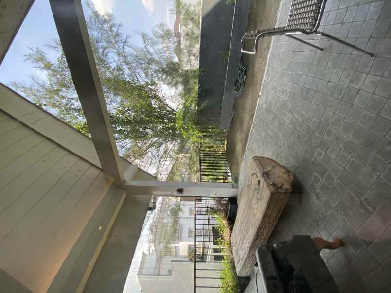 dijual rumah cluster aristoteles