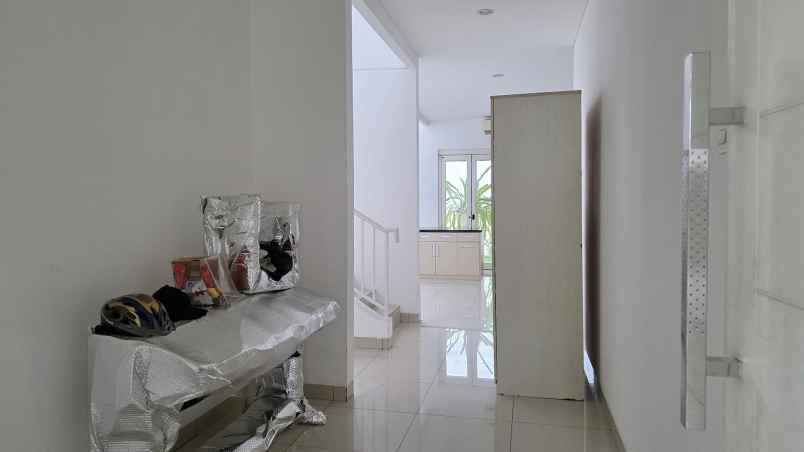 dijual rumah cluster asera one kota